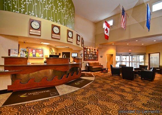 Sleep Inn & Suites Conference Center And Water Park Минот Интерьер фото